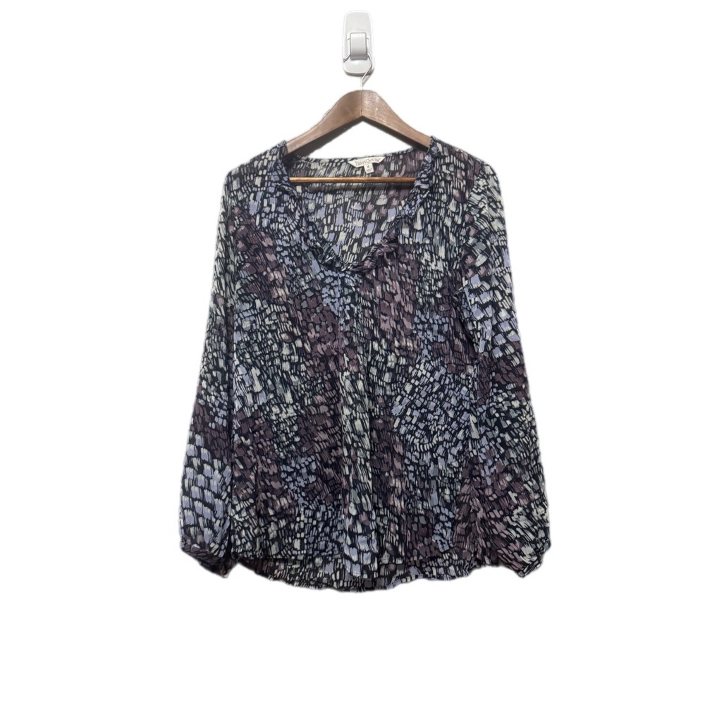 TravelSmith Blouse Womens Medium Purple Blue Mosaic Print Excellent Ruffle VNeck